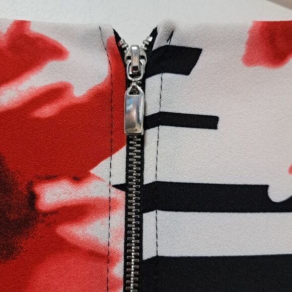 Scapa Lauren Perre Floral Print Elegant Chic Assymmetrical Hem Large Red NWT - Picture 10 of 15